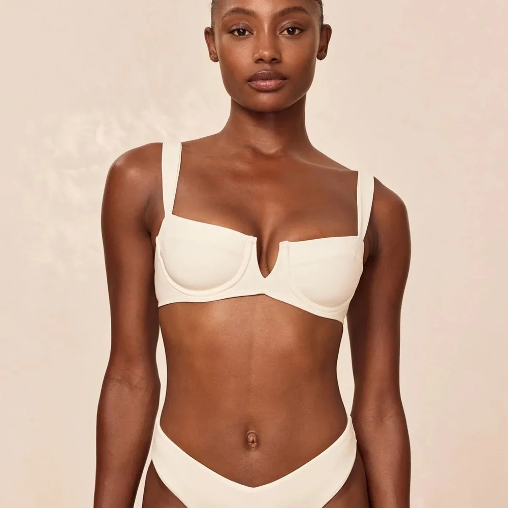 Monday Swimwear Clovelly Top Petite NEW